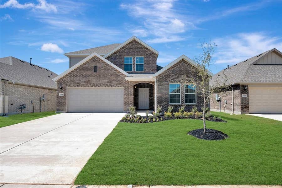 Property photo for 7019 Winecup Lane, Sanger, TX