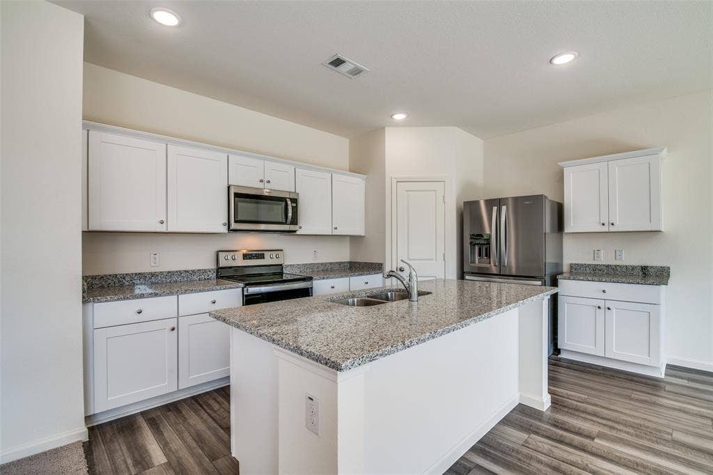 6231 Old Bridge Way, Forney, TX 75126 6231 Old Bridge Way, Forney, TX 75126