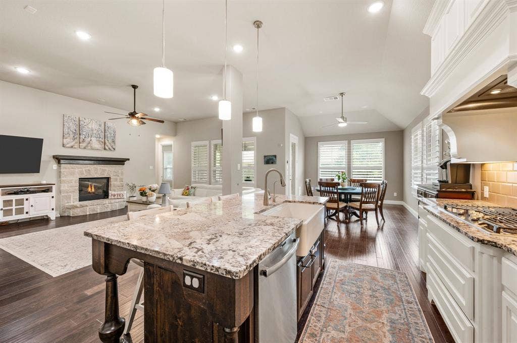 1505 14th Street, Argyle, TX 76226 1505 14th Street, Argyle, TX 76226