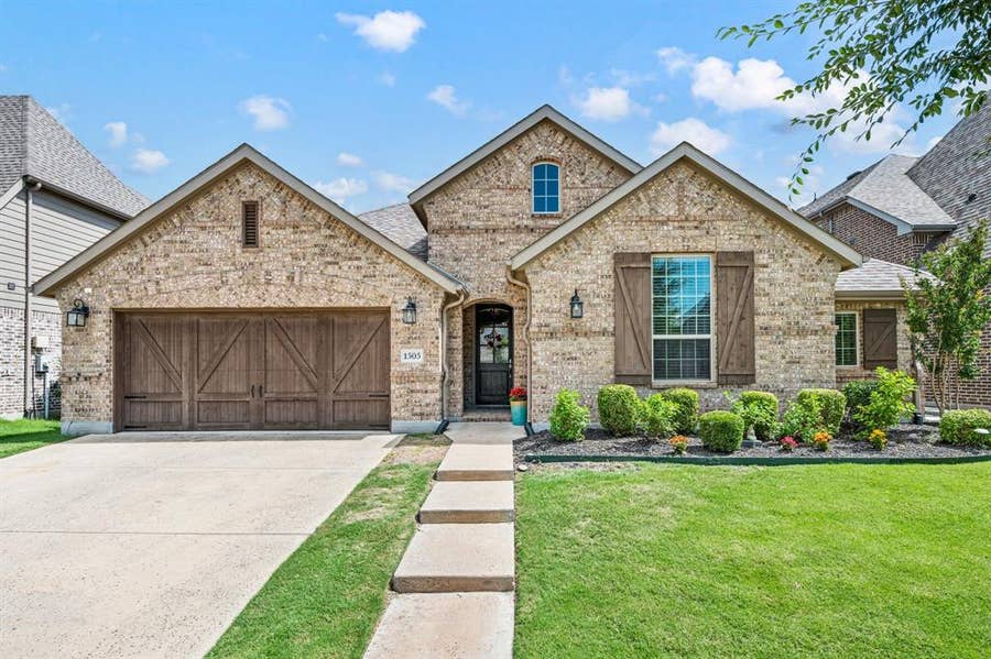 Property photo for 1505 14th Street, Argyle, TX