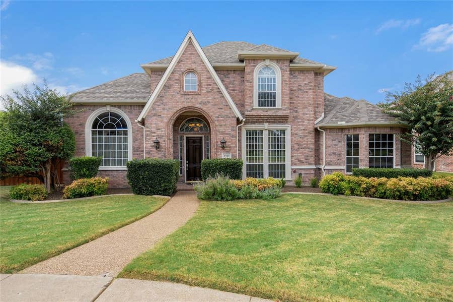 Property photo for 3705 COUNTRY OAK Court, Plano, TX
