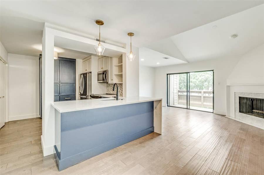 Property photo for 7640 W Greenway Boulevard, #8H, Dallas, TX