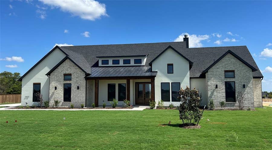 Property photo for 6420 McChesney Drive, Midlothian, TX