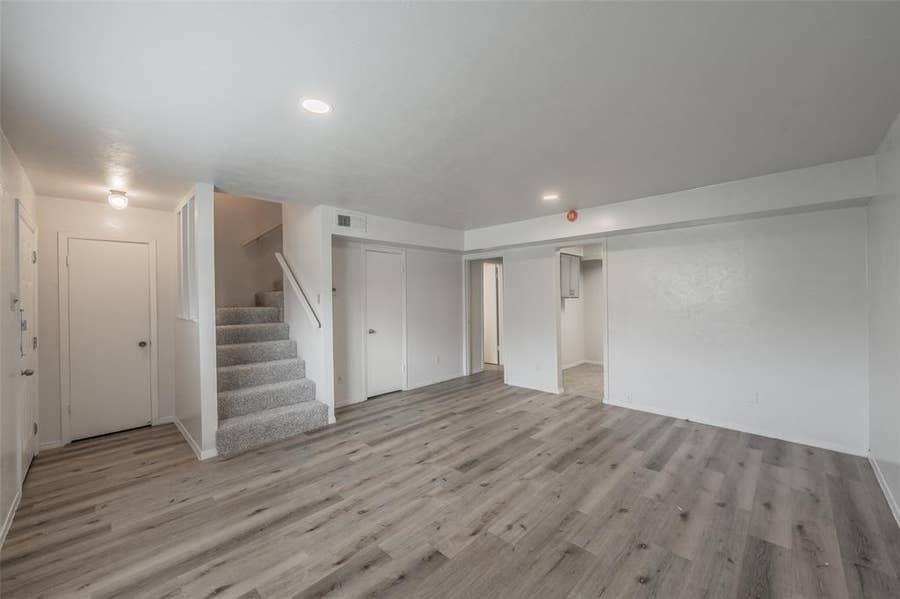 Property photo for 1821 Ridgeview Street, Mesquite, TX