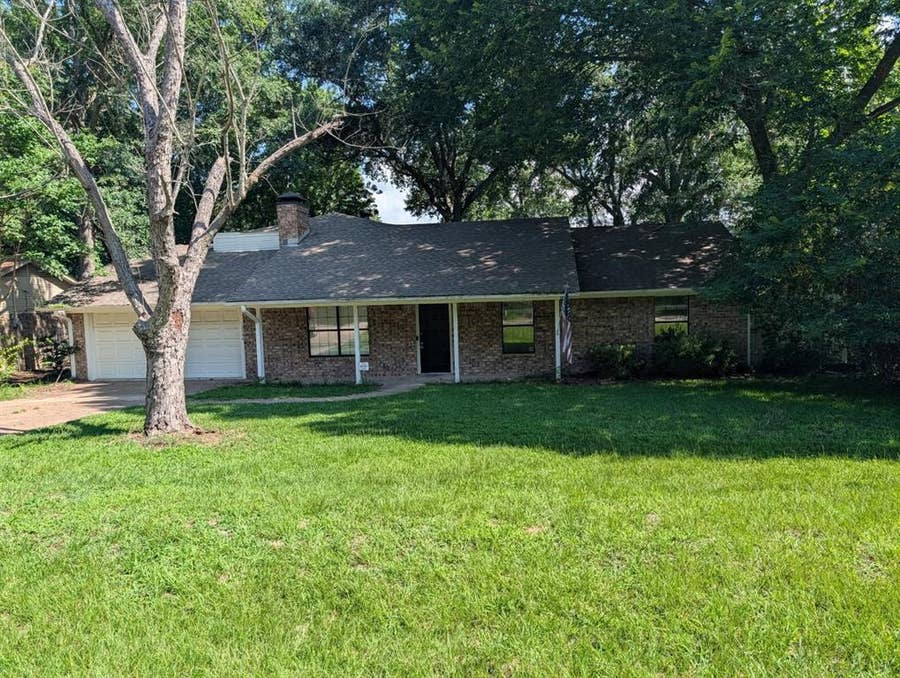 Property photo for 10764 County Road 1299, Flint, TX
