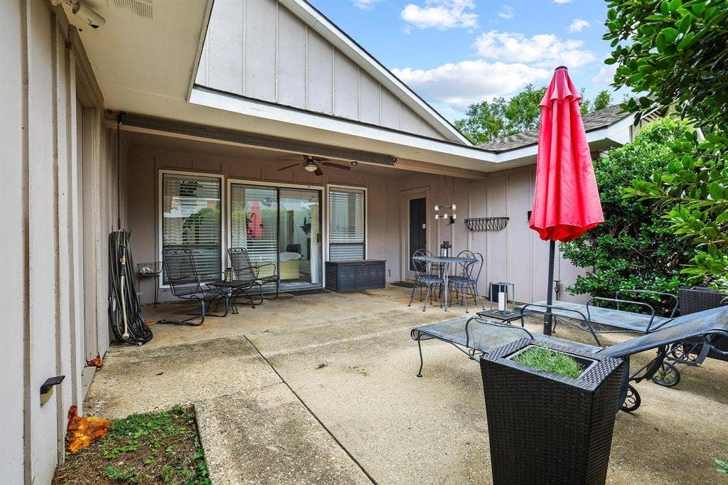 1925 Country Club Drive, Plano, TX 75074 1925 Country Club Drive, Plano, TX 75074