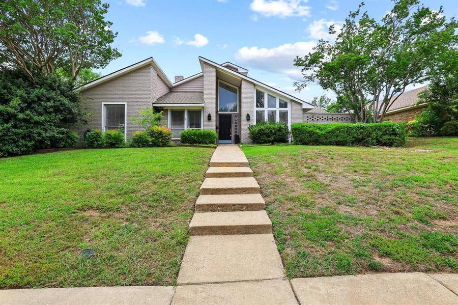 Property photo for 1925 Country Club Drive, Plano, TX
