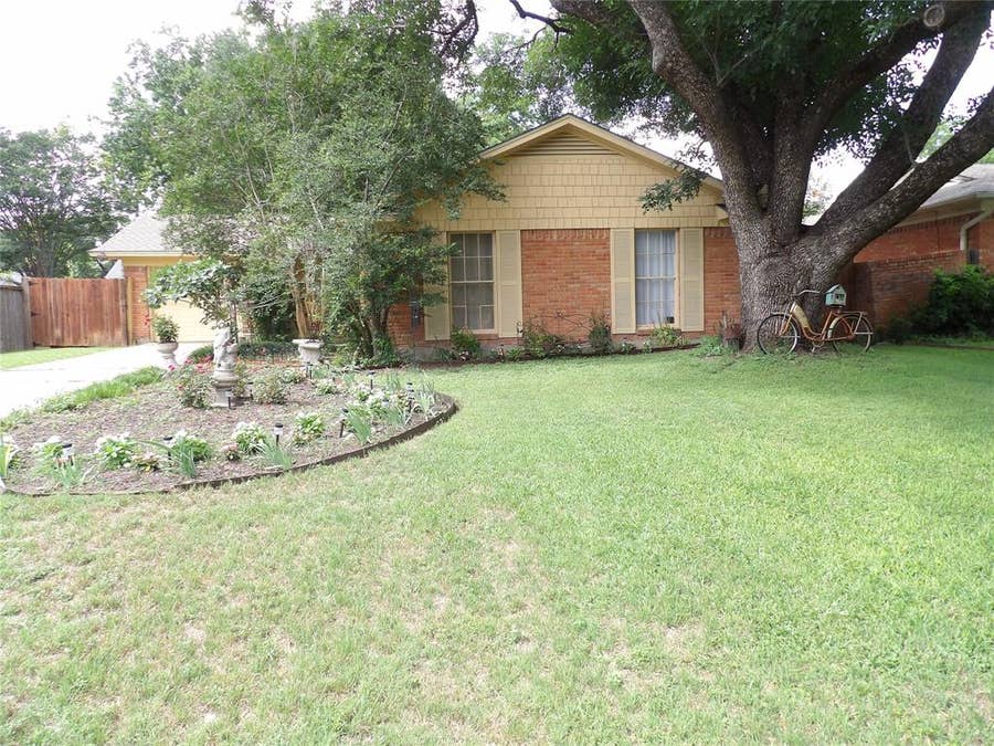 Property photo for 710 James Drive, Richardson, TX