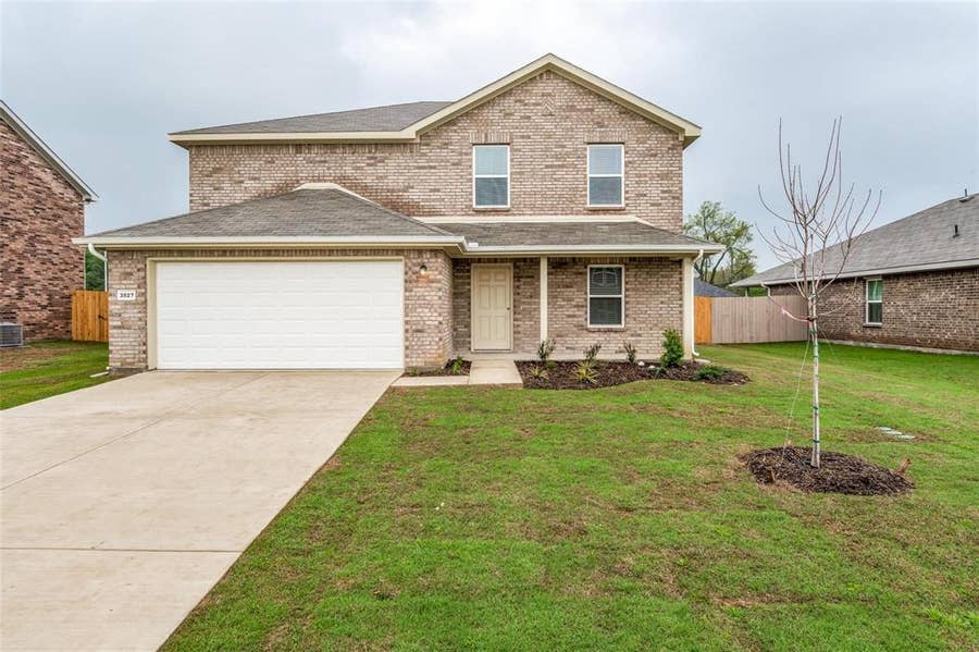 Property photo for 3527 Chestnut Oak Drive, Dallas, TX