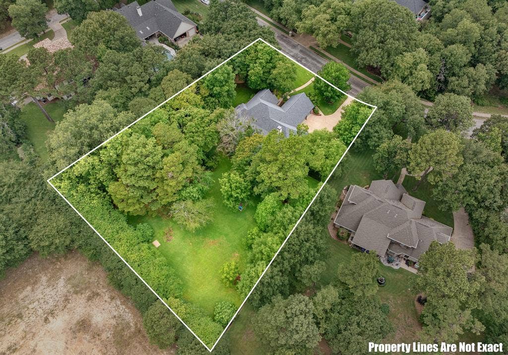 1915 Stonegate Valley Drive, Tyler, TX 75703 Aerial view