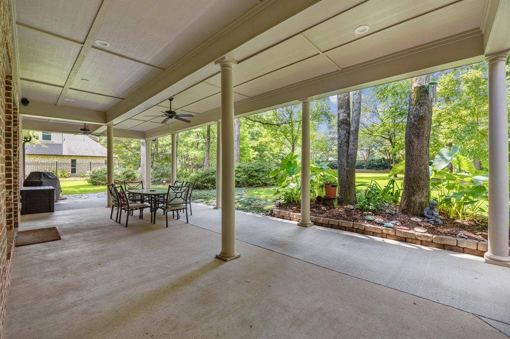 1915 Stonegate Valley Drive, Tyler, TX 75703 1915 Stonegate Valley Drive, Tyler, TX 75703