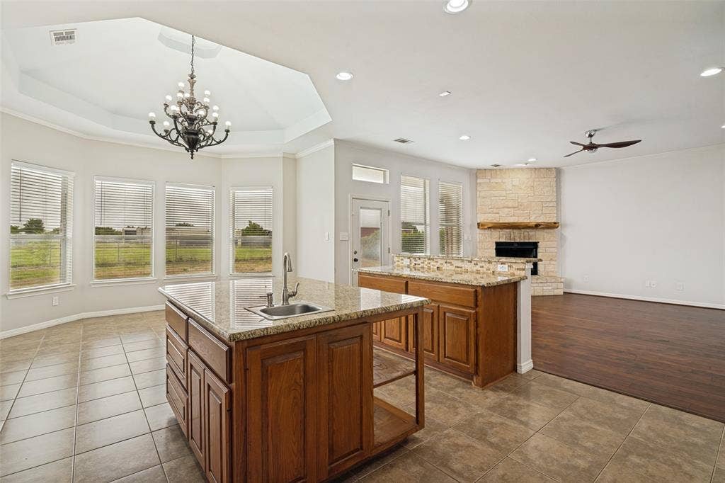11070 Magic Lane, Forney, TX 75126 11070 Magic Lane, Forney, TX 75126