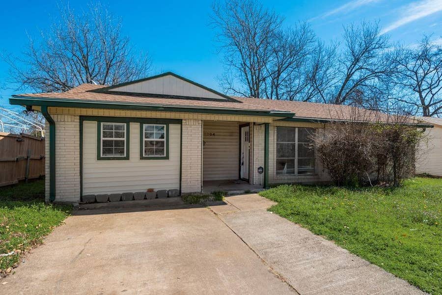 Property photo for 7704 Woodspan Drive, Dallas, TX