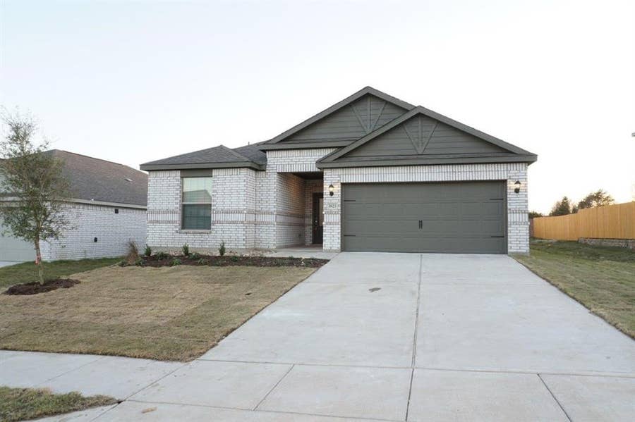 Property photo for 1823 Dahlia Way, Princeton, TX