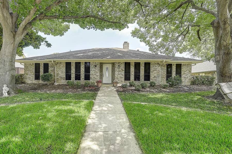Property photo for 2225 Stone Creek Drive, Plano, TX