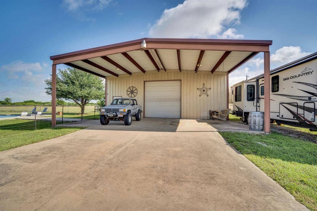 431 Mcalpin Road, Midlothian, TX 76065 431 Mcalpin Road, Midlothian, TX 76065