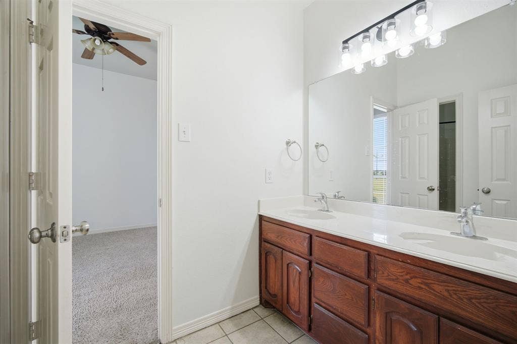431 Mcalpin Road, Midlothian, TX 76065 431 Mcalpin Road, Midlothian, TX 76065