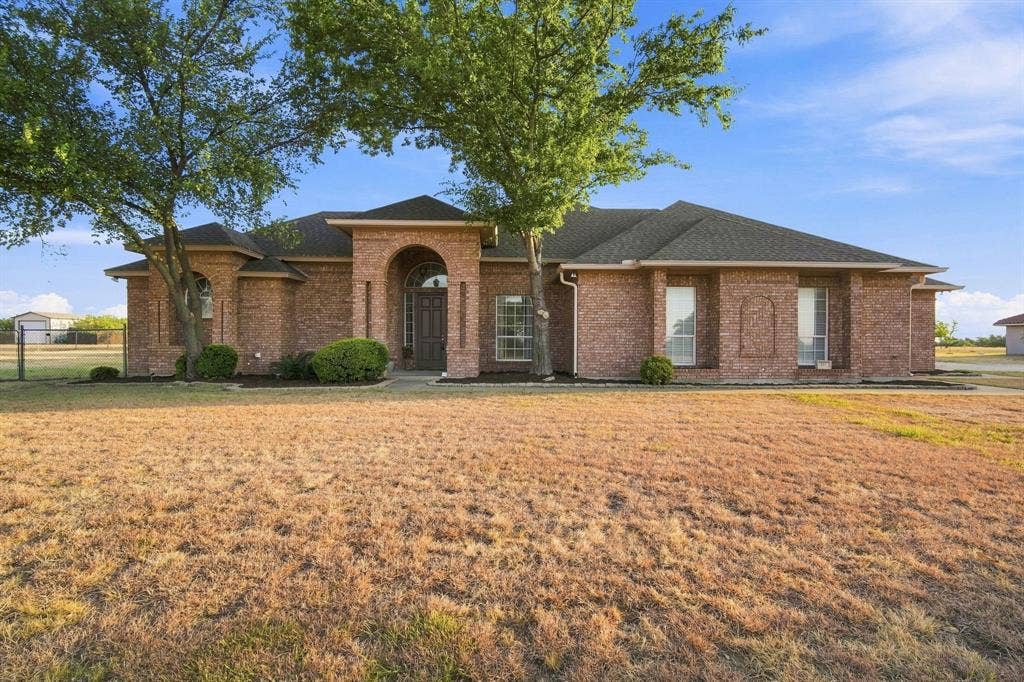 431 Mcalpin Road, Midlothian, TX 76065 431 Mcalpin Road, Midlothian, TX 76065
