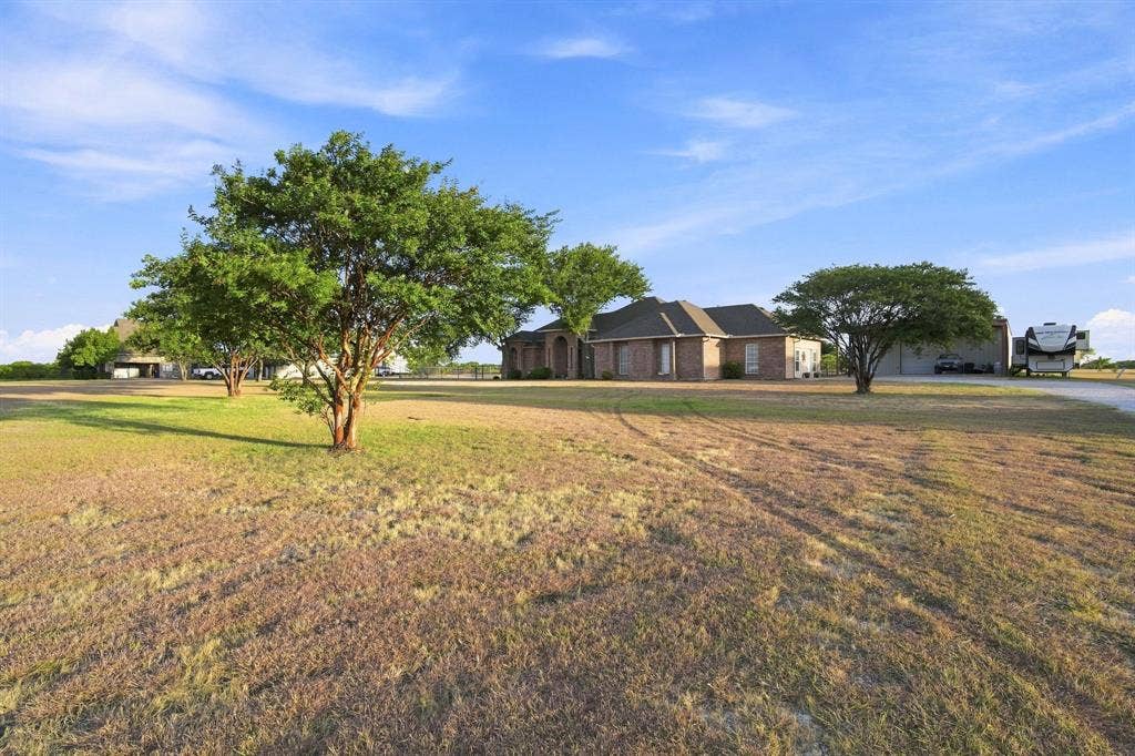 431 Mcalpin Road, Midlothian, TX 76065 431 Mcalpin Road, Midlothian, TX 76065