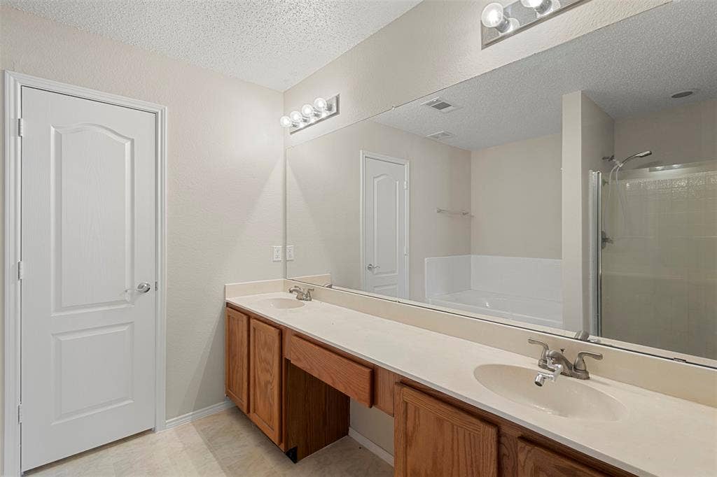 308 Valley Ridge Drive, Red Oak, TX 75154 308 Valley Ridge Drive, Red Oak, TX 75154