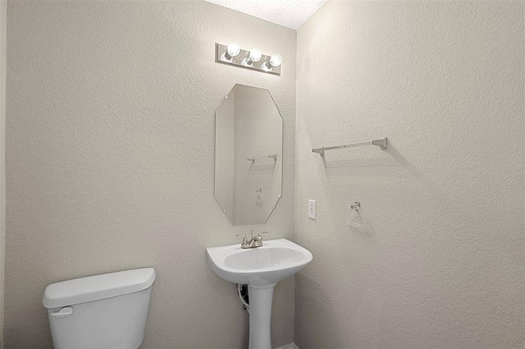 308 Valley Ridge Drive, Red Oak, TX 75154 308 Valley Ridge Drive, Red Oak, TX 75154