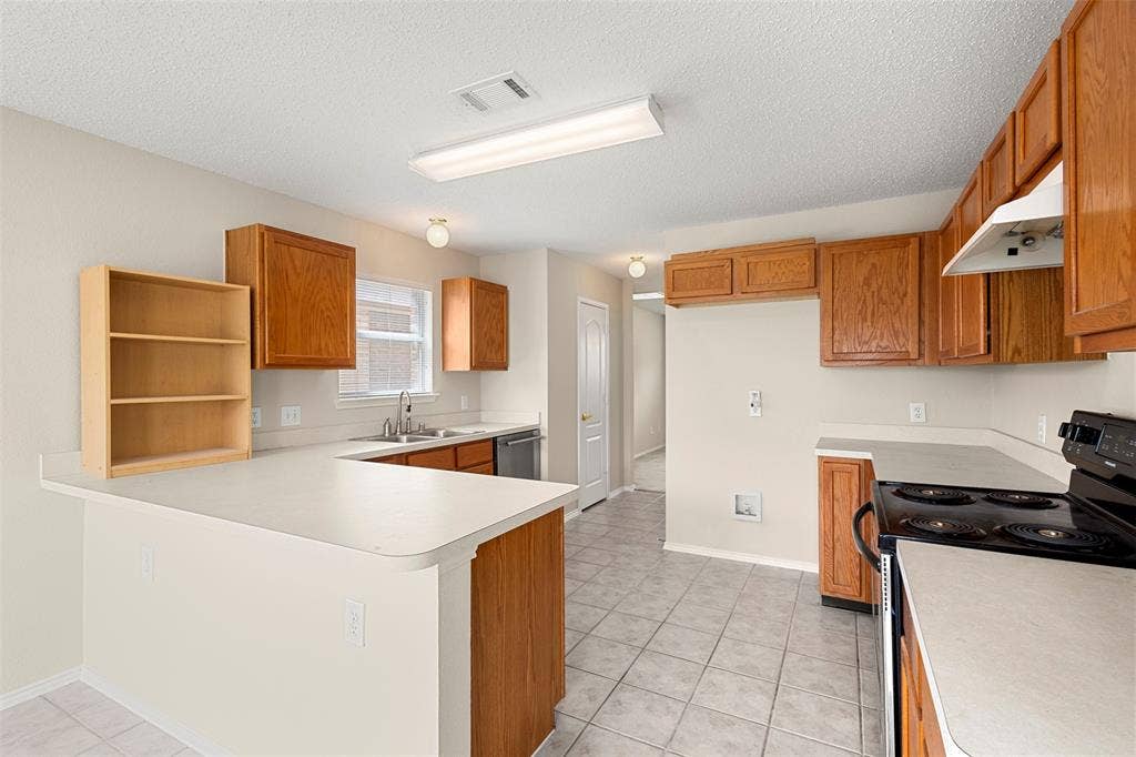 308 Valley Ridge Drive, Red Oak, TX 75154 308 Valley Ridge Drive, Red Oak, TX 75154