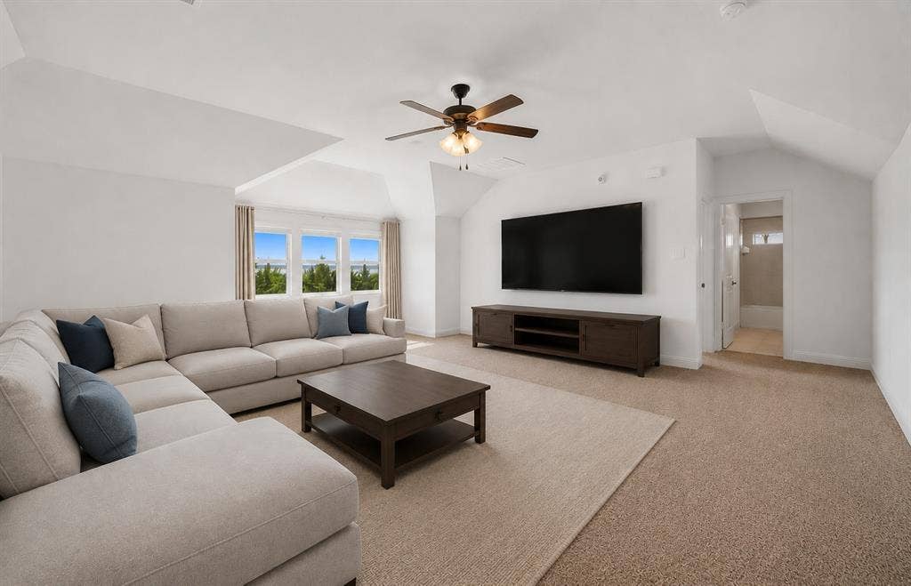 3909 Whitman Drive, Rockwall, TX 75087 virtually staged