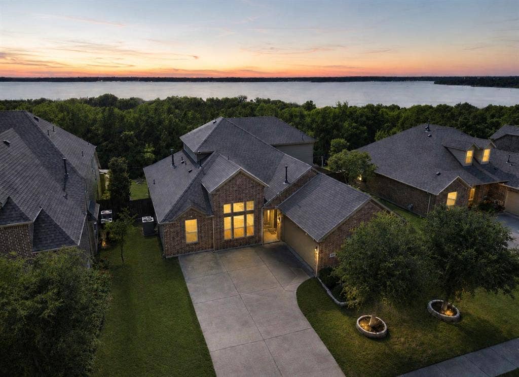 3909 Whitman Drive, Rockwall, TX 75087 3909 Whitman Drive, Rockwall, TX 75087