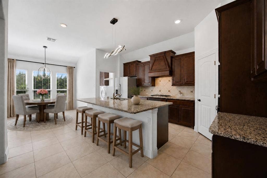 3909 Whitman Drive, Rockwall, TX 75087 virtually staged