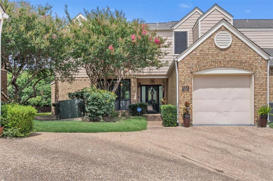 Property photo for 215 Cimarron Trail, #1, Irving, TX