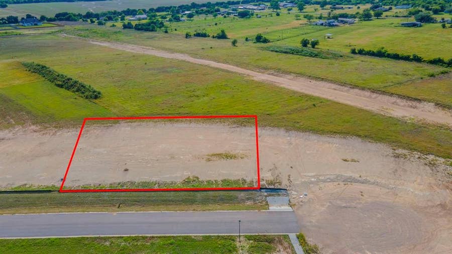 Property photo for 200 Lakeside Landing, Lorena, TX