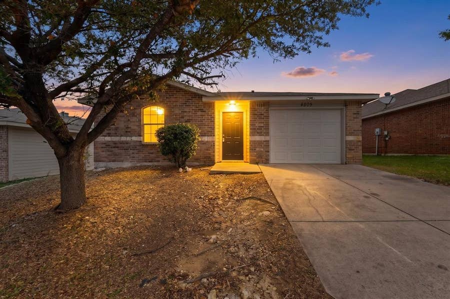 Property photo for 4805 Jesus Maria Court, Dallas, TX