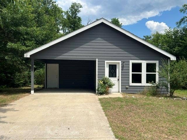 Property photo for 1204 Craddock Street, Commerce, TX