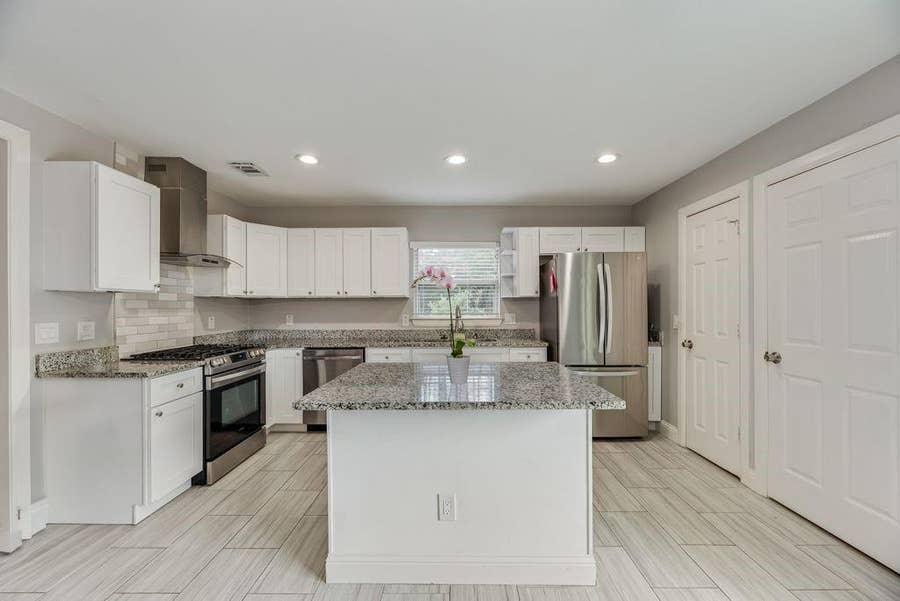 Property photo for 6742 Hialeah Drive, Dallas, TX