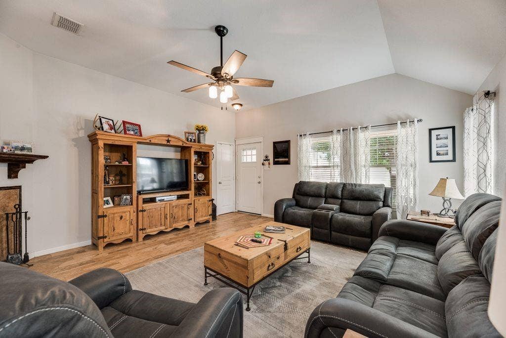 13708 Trail Break Drive, Fort Worth, TX 76052