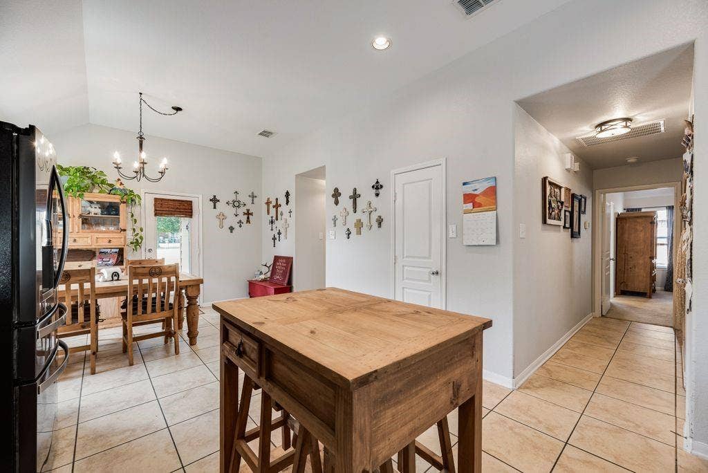 13708 Trail Break Drive, Fort Worth, TX 76052