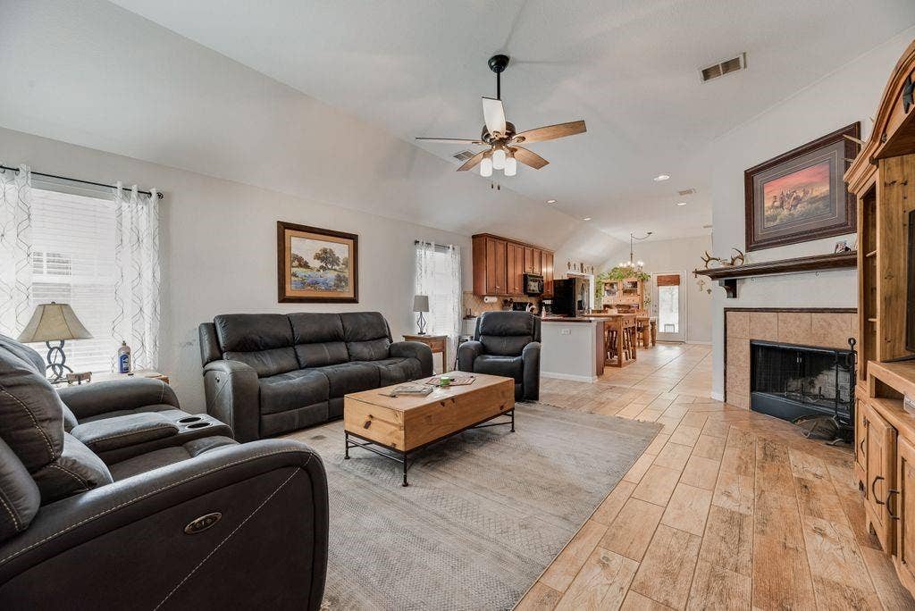 13708 Trail Break Drive, Fort Worth, TX 76052