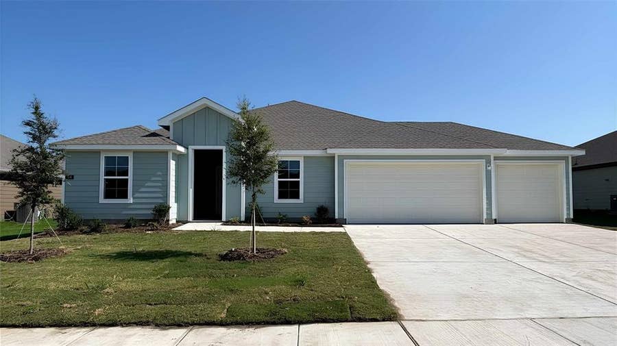 Property photo for 404 White Willow Drive, Nevada, TX