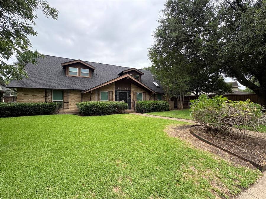 Property photo for 9916 Fieldcrest Drive, Dallas, TX