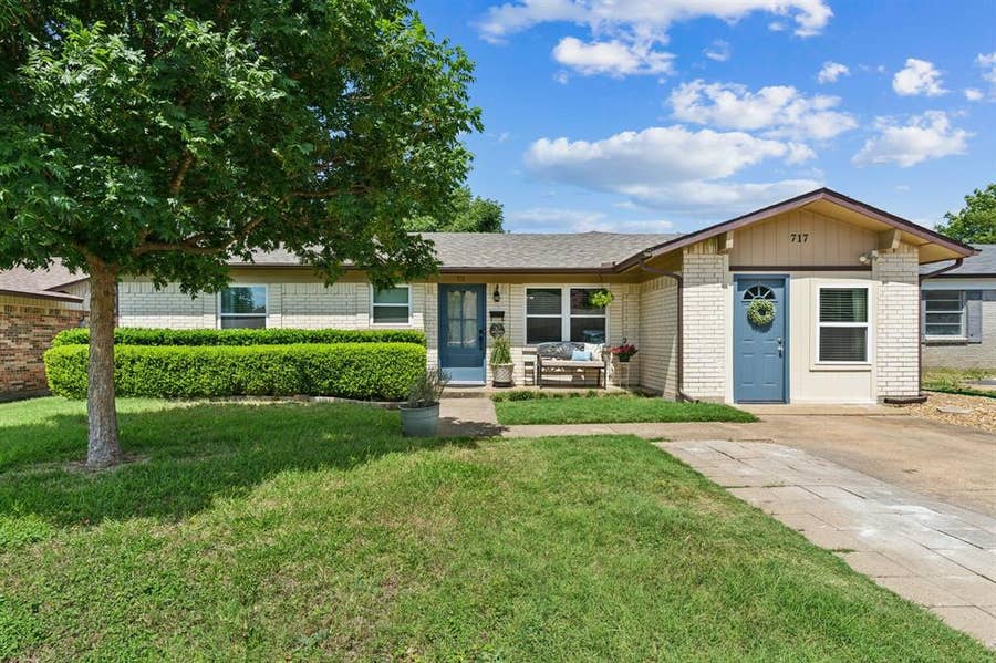 Property photo for 717 Forest Ridge Drive, Garland, TX