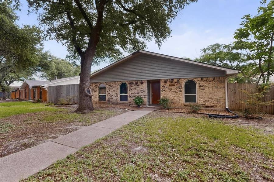 Property photo for 4329 Thicket Drive, Garland, TX