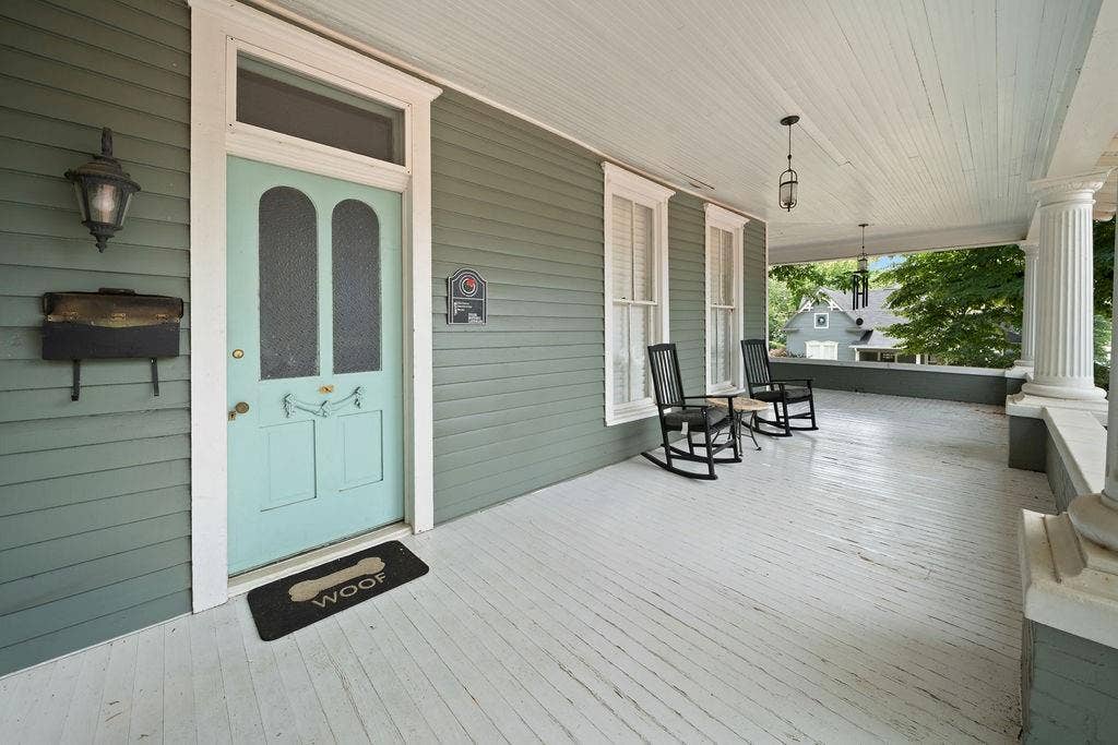 526 W Houston Street, Tyler, TX 75702 526 W Houston Street, Tyler, TX 75702
