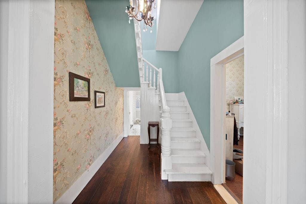 526 W Houston Street, Tyler, TX 75702 526 W Houston Street, Tyler, TX 75702