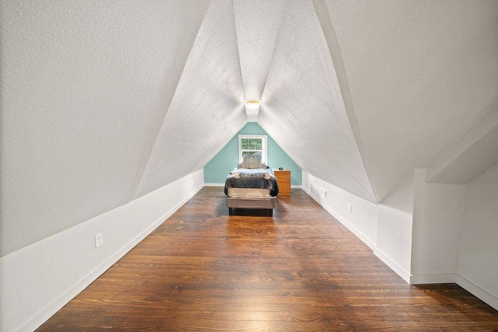 526 W Houston Street, Tyler, TX 75702 526 W Houston Street, Tyler, TX 75702