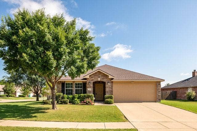 Property photo for 25 Larkspur Drive, Fate, TX