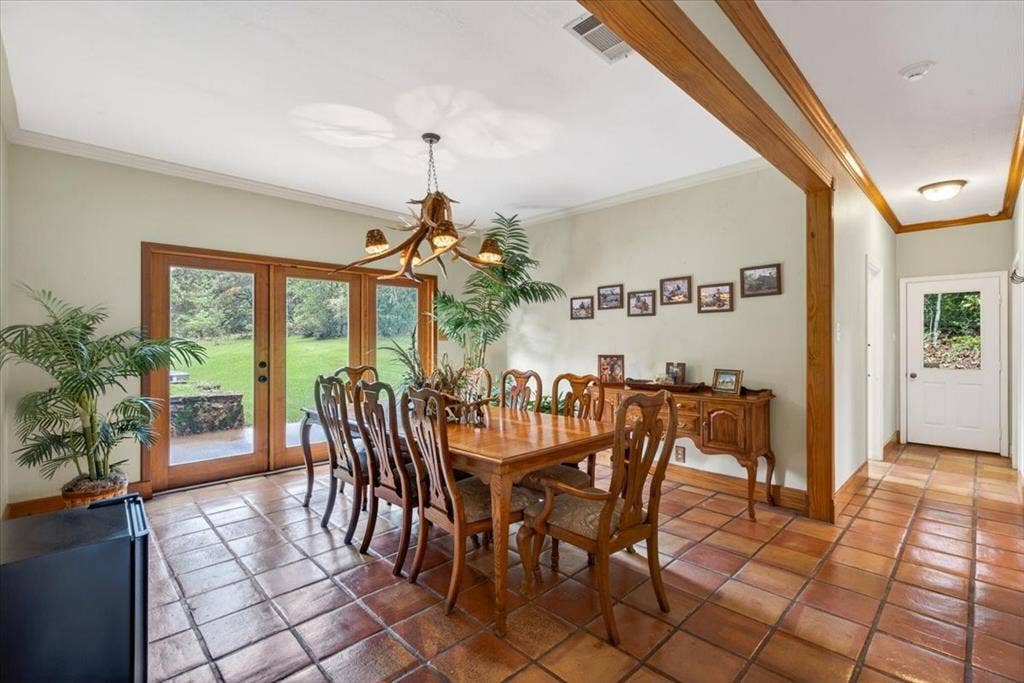 906 Valle Vista Drive, Athens, TX 75751 906 Valle Vista Drive, Athens, TX 75751