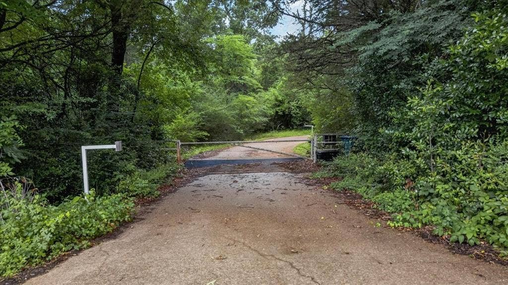 906 Valle Vista Drive, Athens, TX 75751 906 Valle Vista Drive, Athens, TX 75751