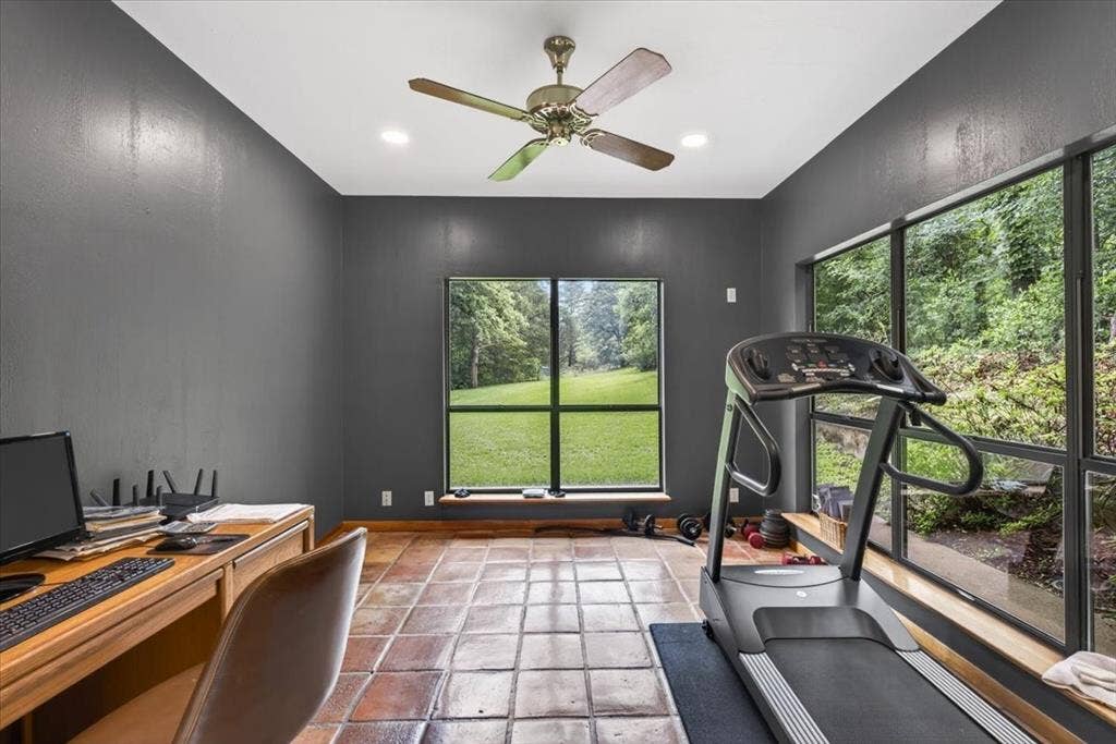 906 Valle Vista Drive, Athens, TX 75751 906 Valle Vista Drive, Athens, TX 75751