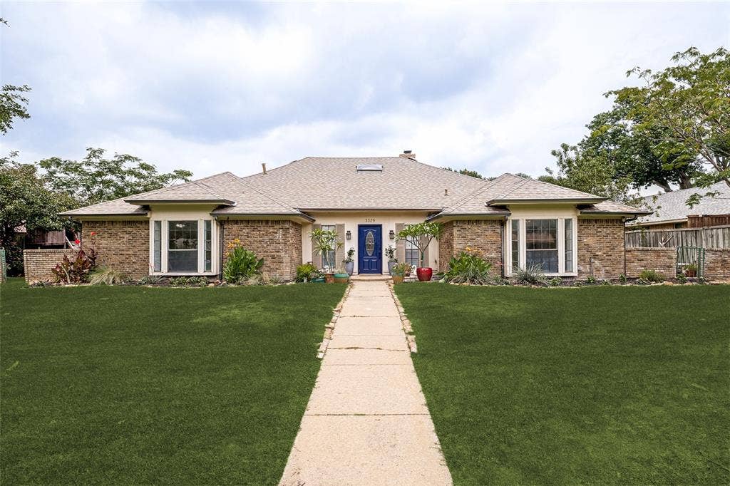 3329 Whiffletree Drive, Plano, TX 75023 3329 Whiffletree Drive, Plano, TX 75023