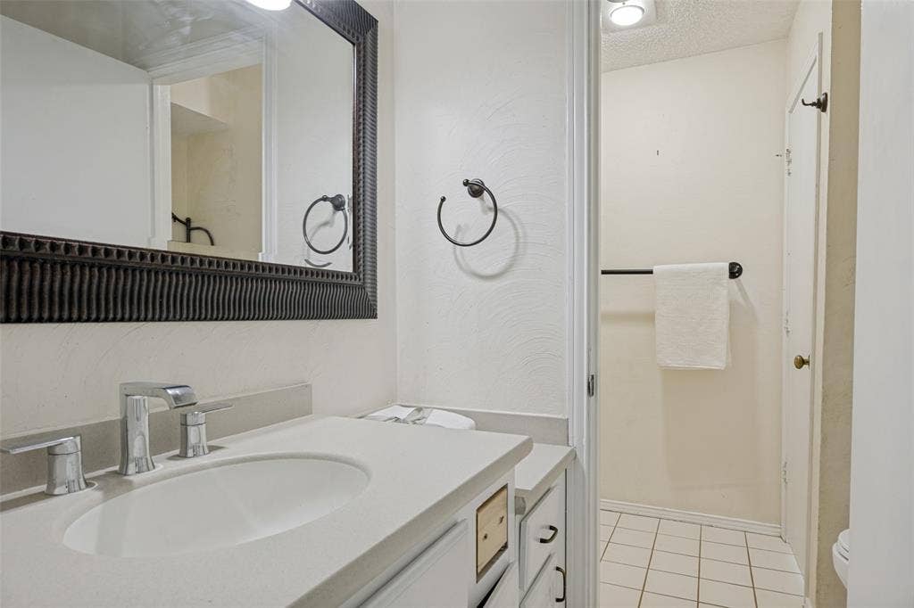 3329 Whiffletree Drive, Plano, TX 75023 3329 Whiffletree Drive, Plano, TX 75023